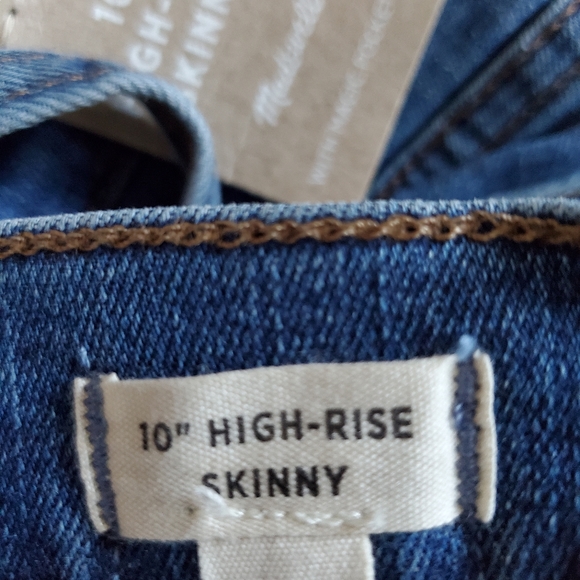 Madewell 10" High Rise Skinny Jeans in Leavitt Wash Style M6234 - Picture 5 of 7